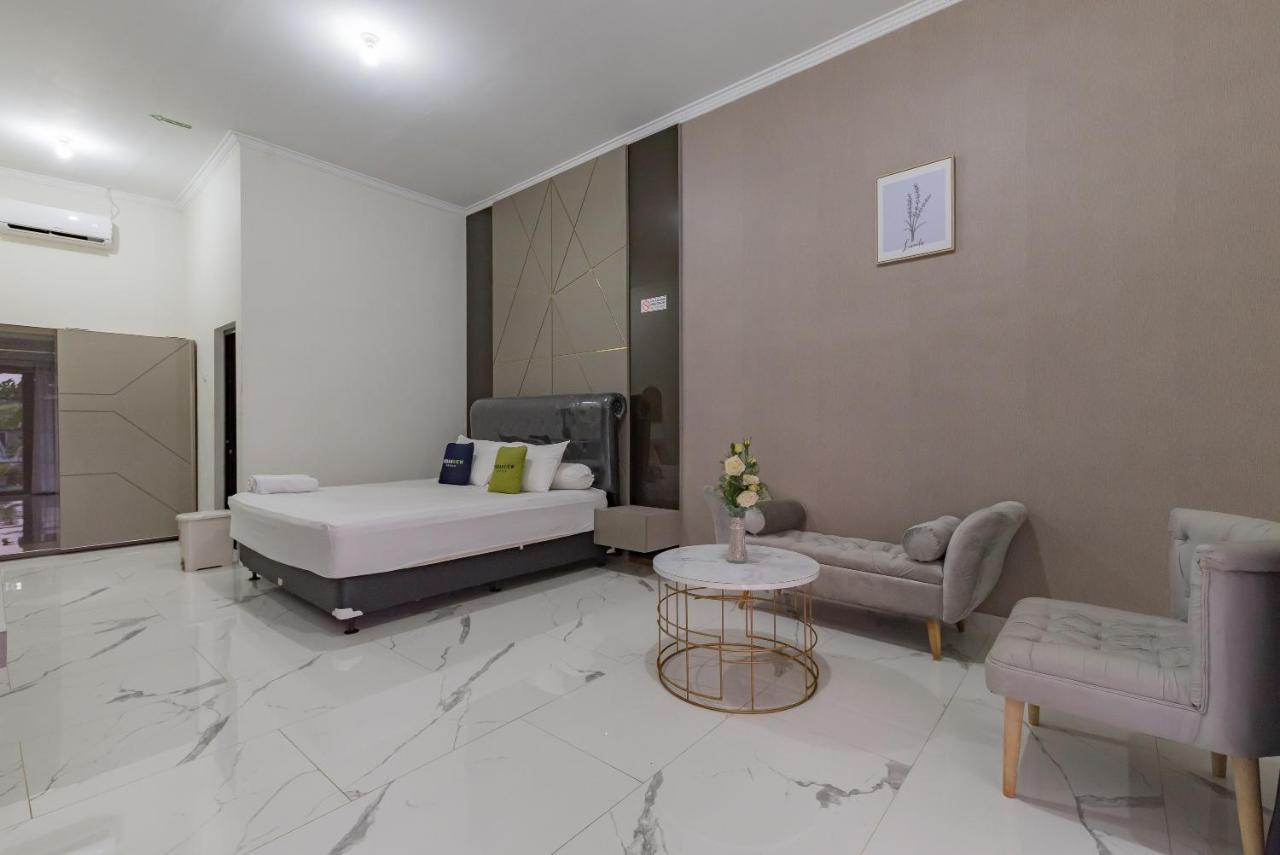 Urbanview Hotel Khayrizsan Tasikmalaya By Reddoorz Eksteriør bilde